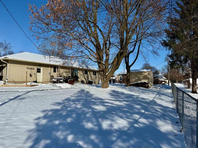 440 Bradford Drive, Waterloo, WI 53594