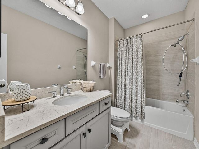 29934 SOUTHWELL LANE, Wesley Chapel, FL 33543
