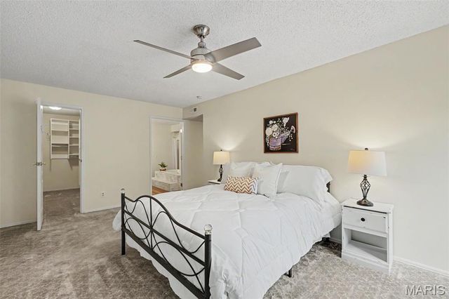 508 Coeur De Royale Drive 104, Creve Coeur, MO 63141