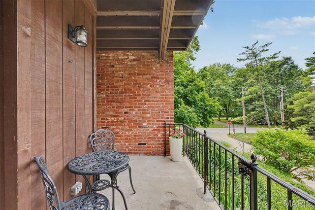 508 Coeur De Royale Drive 104, Creve Coeur, MO 63141
