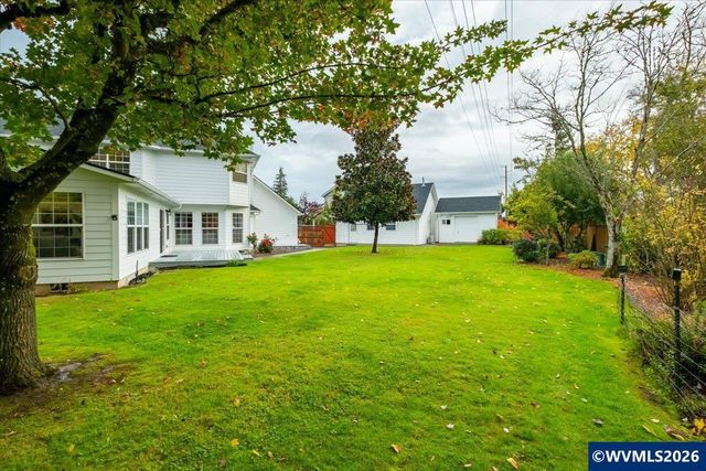 3830 Firwood Cir SE, Albany, OR 97322