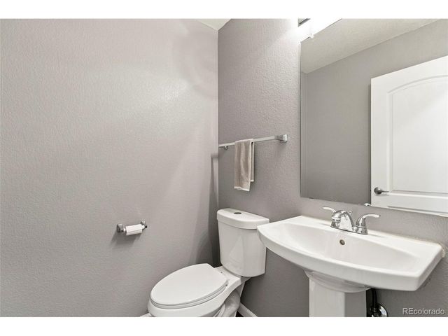 9895 Aftonwood St, Highlands Ranch, CO 80126