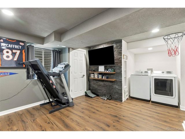 9895 Aftonwood St, Highlands Ranch, CO 80126