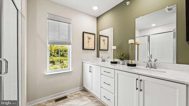 26 FOUR LEAF DR, Downingtown, PA 19335