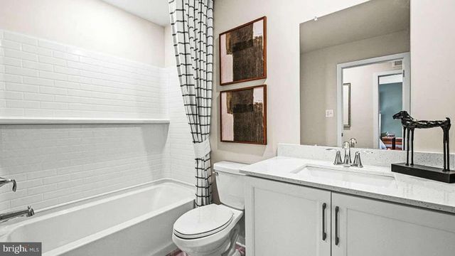 26 FOUR LEAF DR, Downingtown, PA 19335