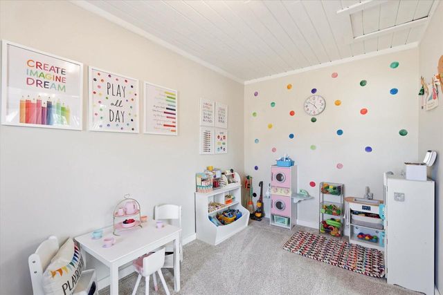 2305 HILLSIDE LANE, Green Bay, WI 54302