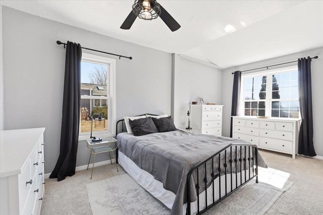 2305 HILLSIDE LANE, Green Bay, WI 54302