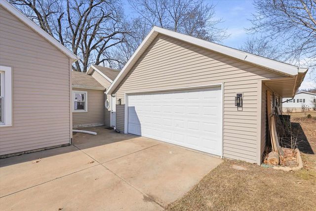2305 HILLSIDE LANE, Green Bay, WI 54302