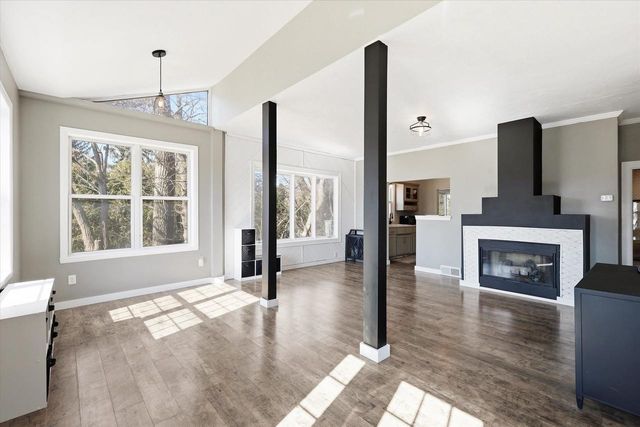 2305 HILLSIDE LANE, Green Bay, WI 54302