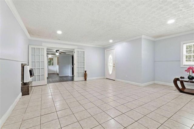 184 Fairview Drive, Fairburn, GA 30213