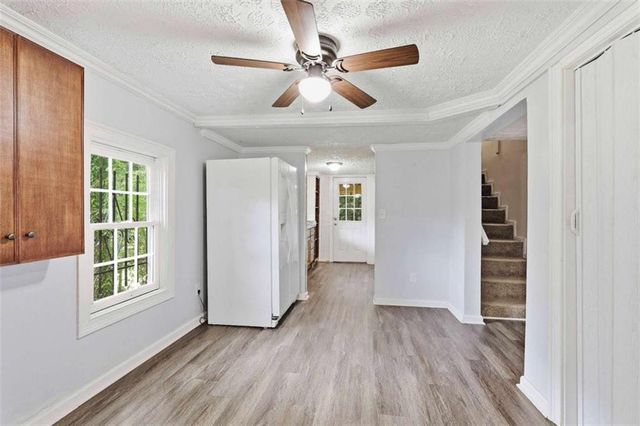 184 Fairview Drive, Fairburn, GA 30213