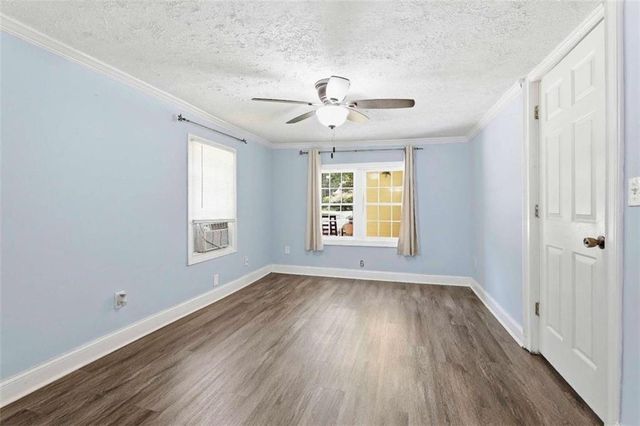 184 Fairview Drive, Fairburn, GA 30213