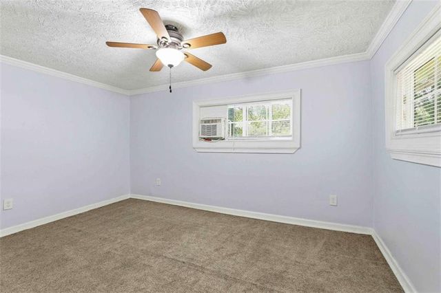 184 Fairview Drive, Fairburn, GA 30213