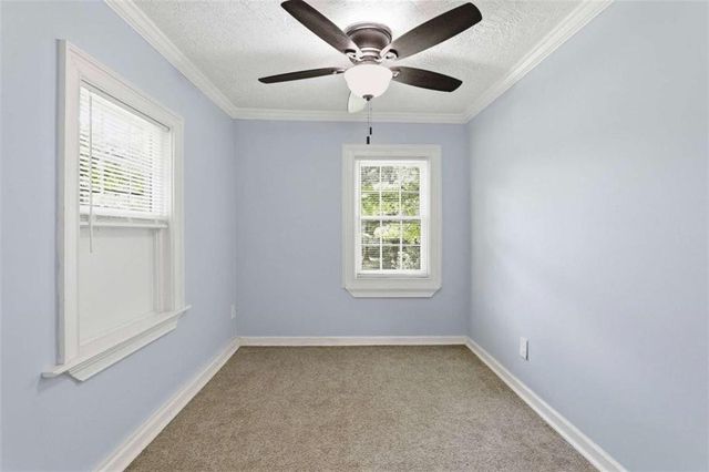 184 Fairview Drive, Fairburn, GA 30213