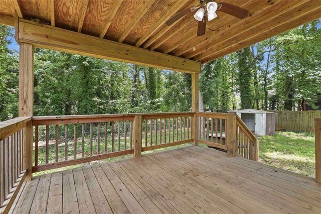 184 Fairview Drive, Fairburn, GA 30213
