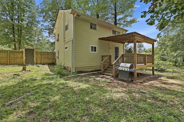 184 Fairview Drive, Fairburn, GA 30213