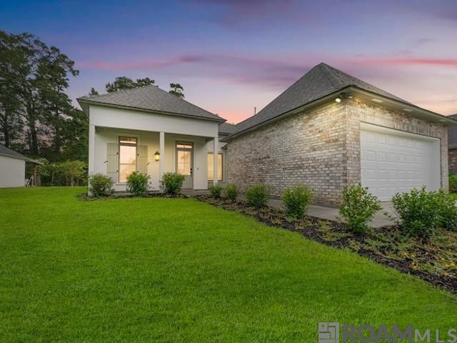 10365 Fountain Ln, Denham Springs, LA 70726