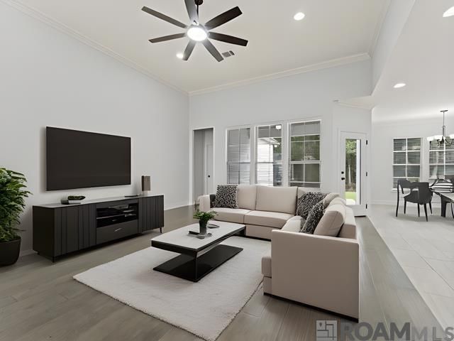 10365 Fountain Ln, Denham Springs, LA 70726