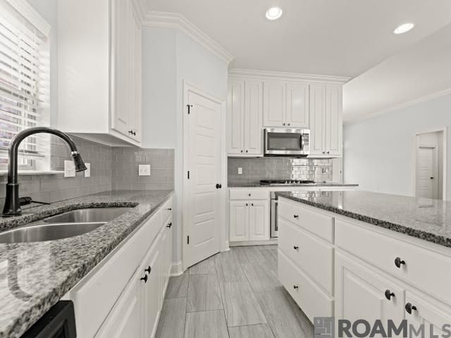 10365 Fountain Ln, Denham Springs, LA 70726