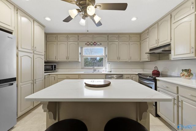 1103 9th Street NW, Arab, AL 35016