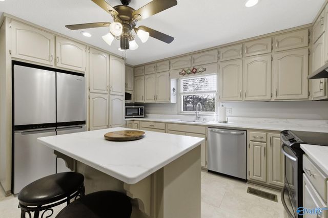 1103 9th Street NW, Arab, AL 35016