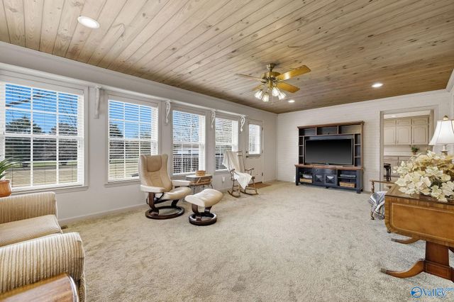 1103 9th Street NW, Arab, AL 35016