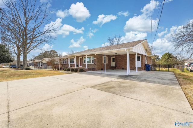 1103 9th Street NW, Arab, AL 35016