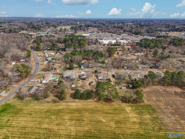 1103 9th Street NW, Arab, AL 35016