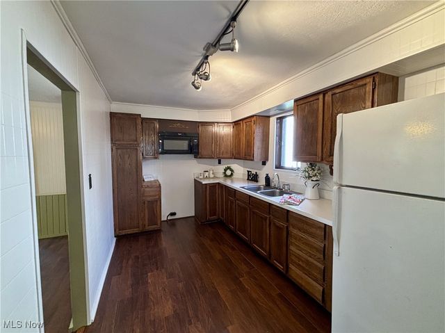 125 Bank Street, Lodi, OH 44254