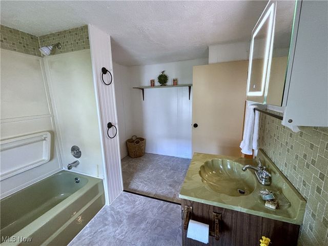 125 Bank Street, Lodi, OH 44254