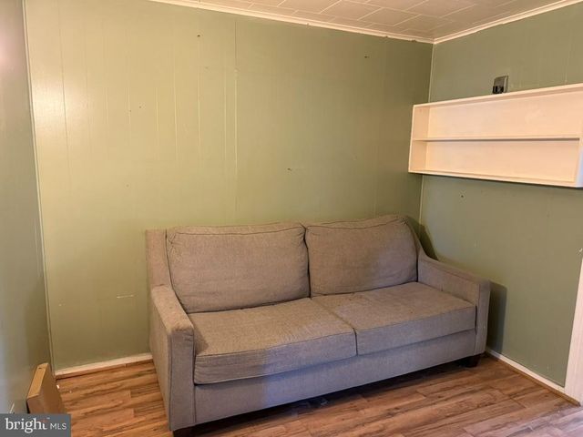 14 CHARLES ST, Hanover, PA 17331