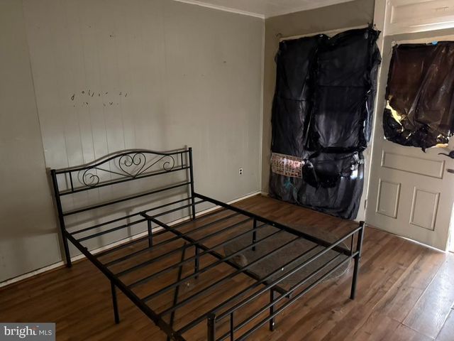 14 CHARLES ST, Hanover, PA 17331