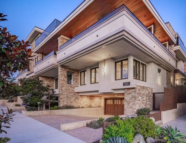 187 Cherry Ave, Carlsbad, CA 92008