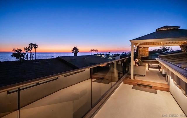 187 Cherry Ave, Carlsbad, CA 92008