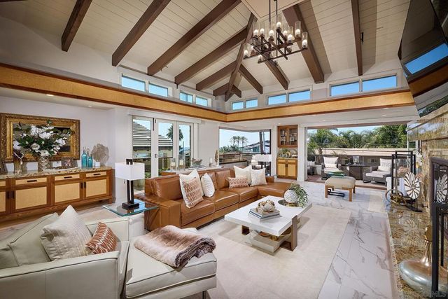 187 Cherry Ave, Carlsbad, CA 92008