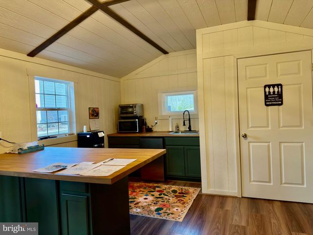 3417 BEAR POND LN, Amissville, VA 20106