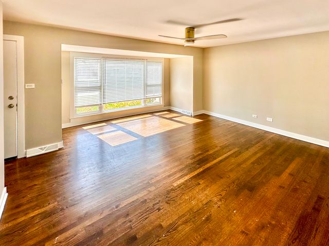 8150 W WINNEMAC Avenue, Norridge, IL 60706
