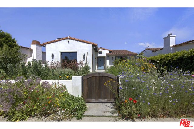 3952 Sutro Avenue, Los Angeles, CA 90008