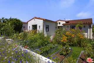 3952 Sutro Avenue, Los Angeles, CA 90008
