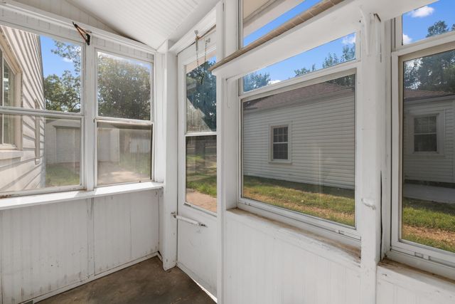 938 S HOLYOKE, Wichita, KS 67218