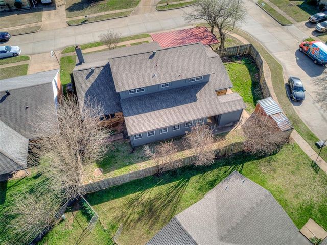 901 NE 6th Street, Moore, OK 73160