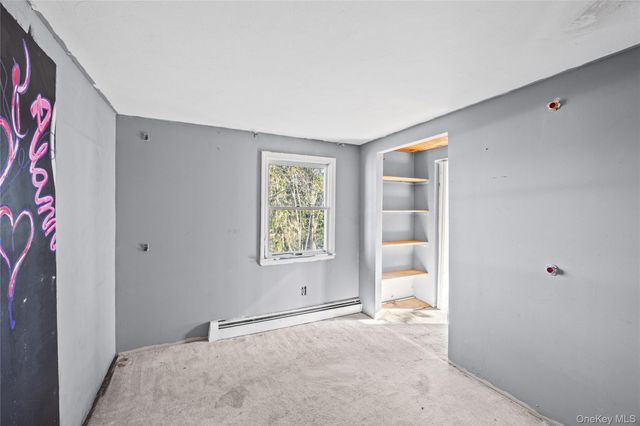 4 Vale Court, Mount Sinai, NY 11766