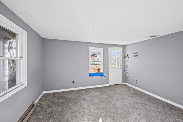 4 Vale Court, Mount Sinai, NY 11766