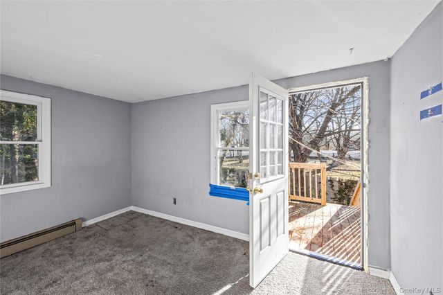 4 Vale Court, Mount Sinai, NY 11766