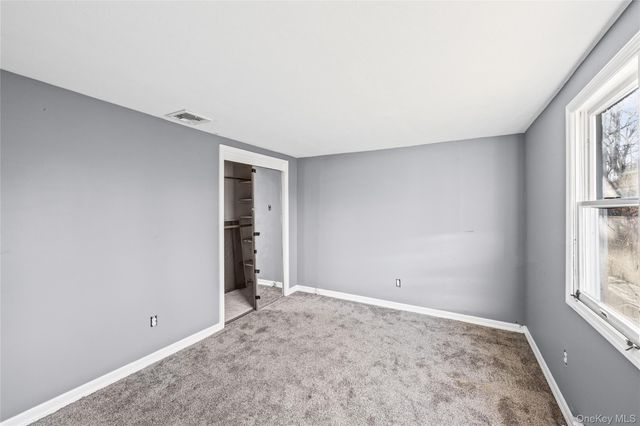 4 Vale Court, Mount Sinai, NY 11766