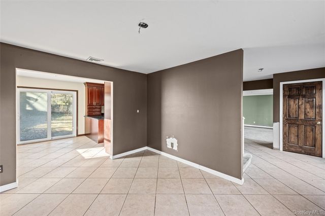 4 Vale Court, Mount Sinai, NY 11766