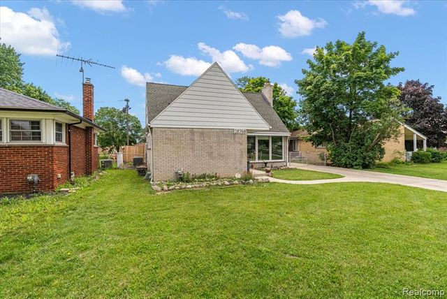 28740 Garfield Street, Roseville, MI 48066