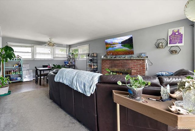 28740 Garfield Street, Roseville, MI 48066