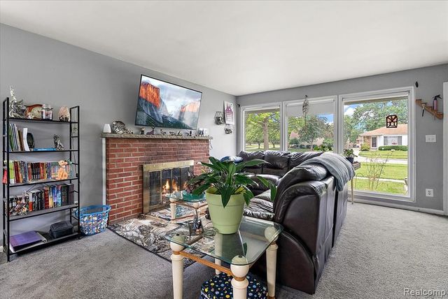 28740 Garfield Street, Roseville, MI 48066