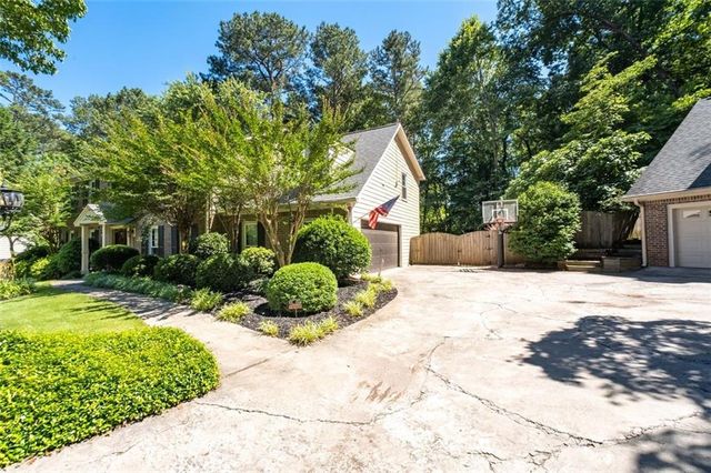 2351 Ashton Woods Court, Marietta, GA 30068
